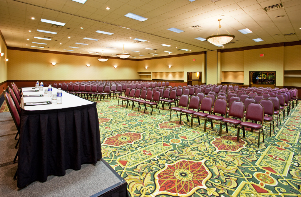 Holiday Inn Hotel & Suites Cincinnati - Eastgate by IHG - Général