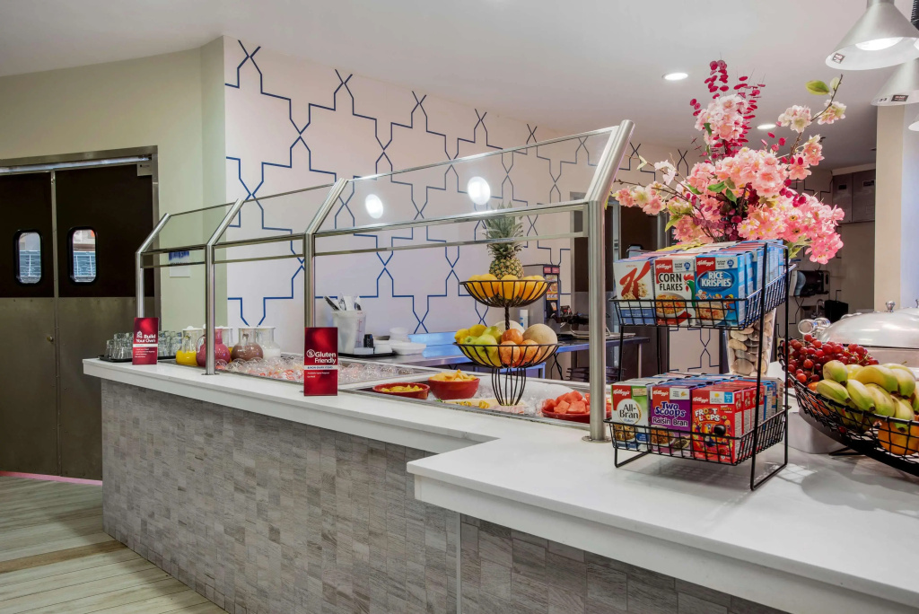 Best Western Plus Sawridge Suites - фото 11