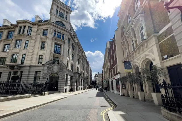 Chancery Quarters - 124 Chancery Lane