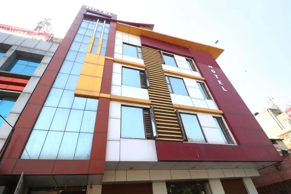 Oyo 39635 Hotel Shree Om