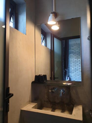 Image 10
