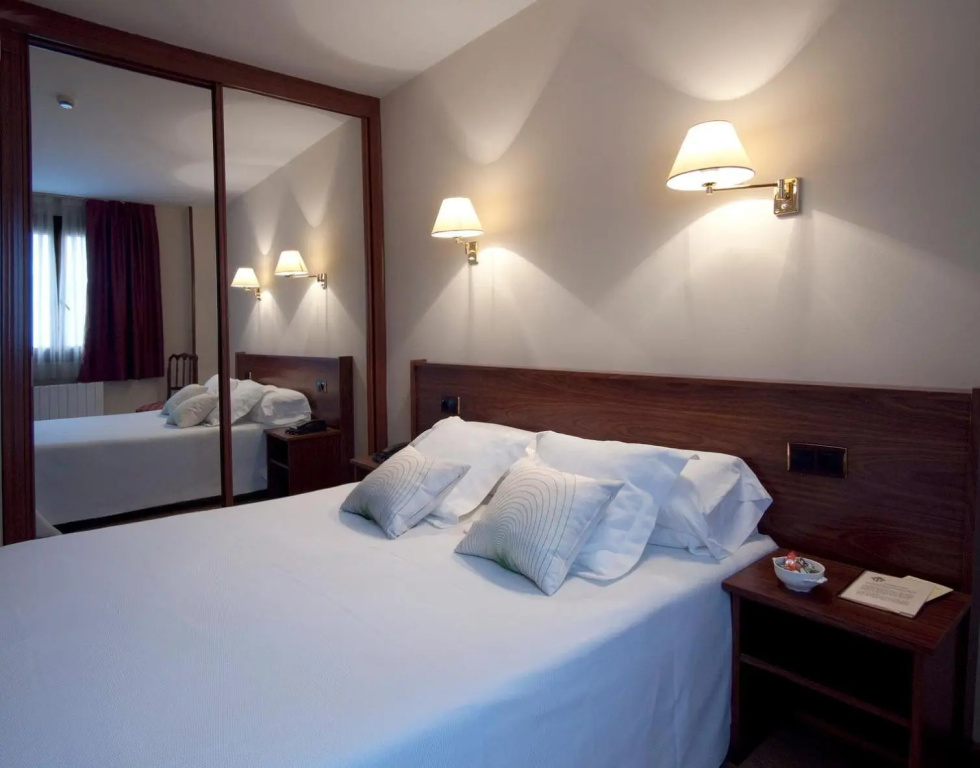Palacio Arias and Hotel y Apartamentos Arias - Général