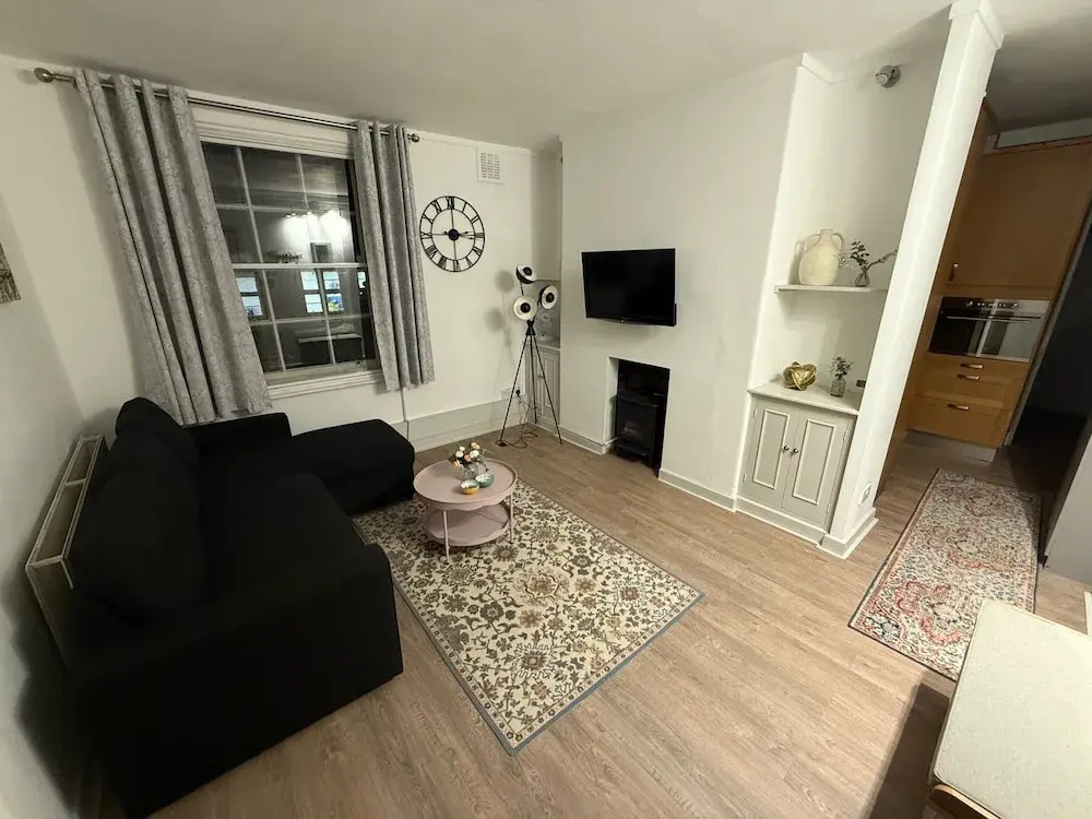 Covent Garden 1-bed Apt Sleeps 4, 7 min to Station — фото
