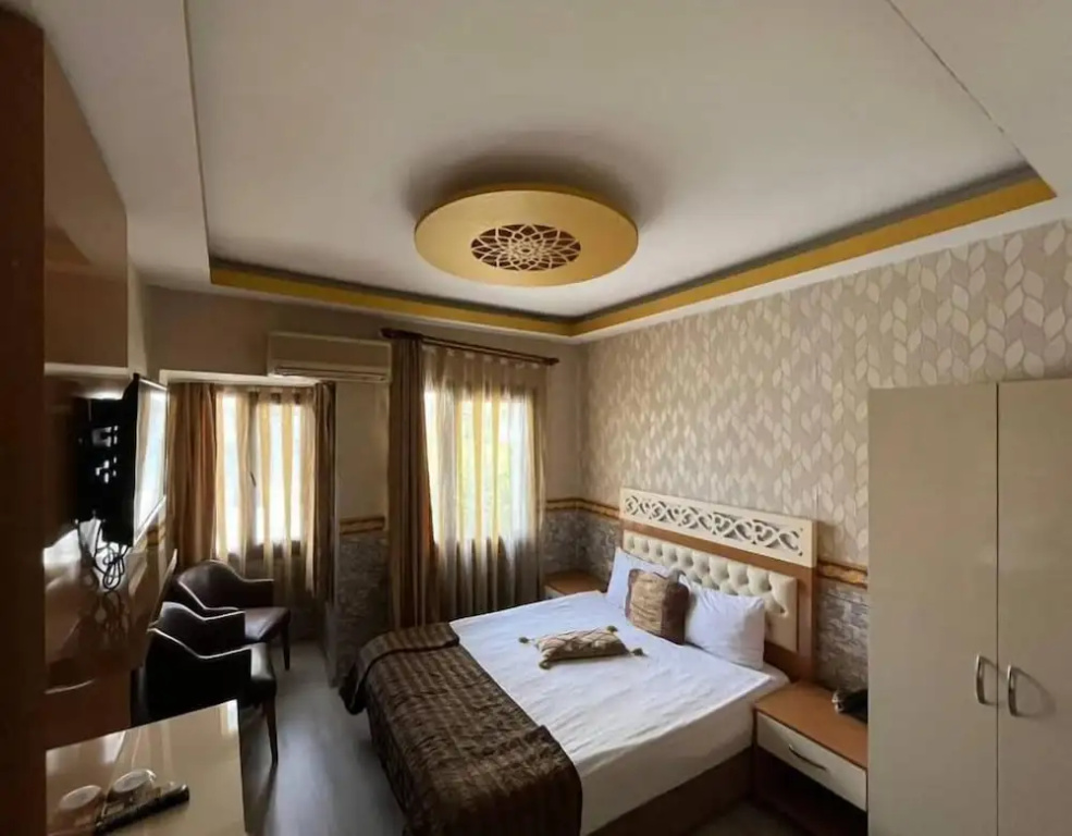 Standard Double room (full double bed)
