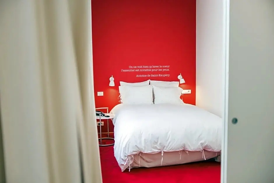 Hotel Cafe Pacific - Chambres