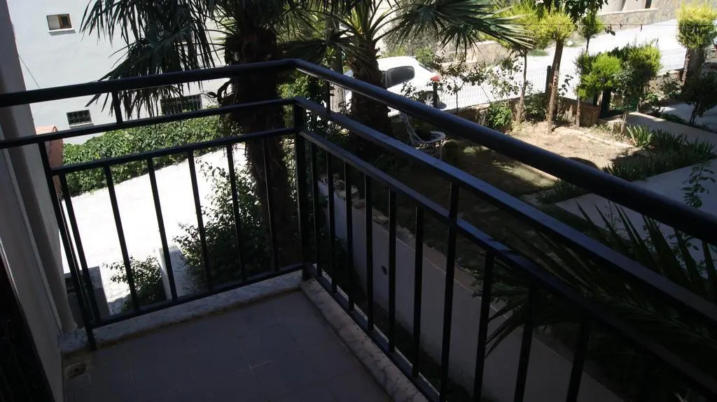 Balcony & Terrace