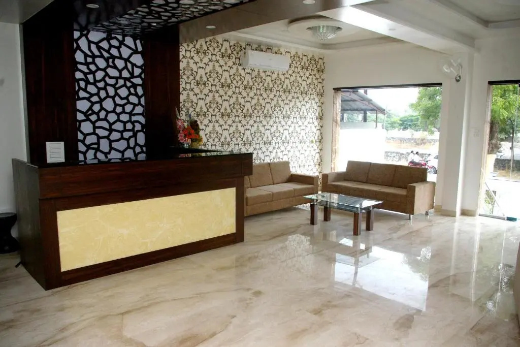Hotel Gulmohar Pride - Général
