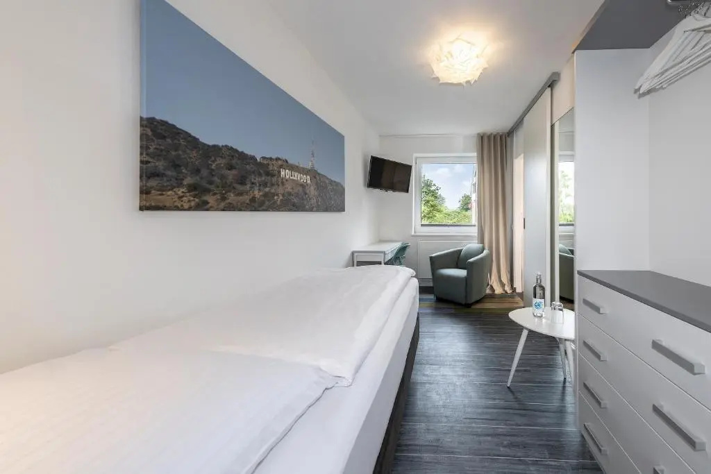 Beach Hotel California - Chambres