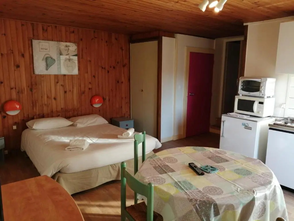 Apartment with balcony