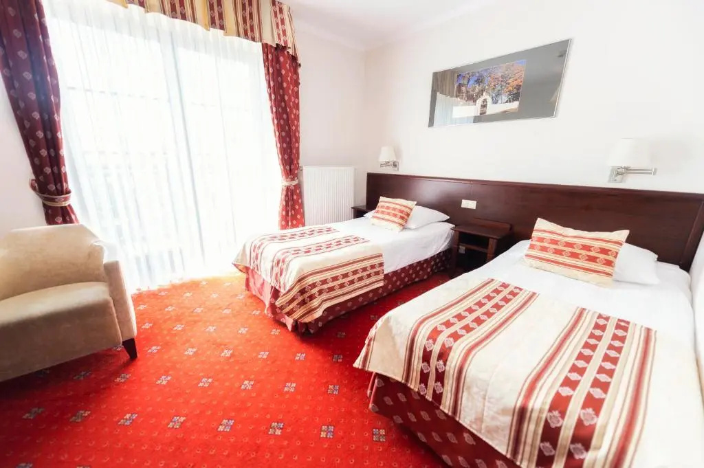 Hotel Zubrówka Bialowieza - Chambres