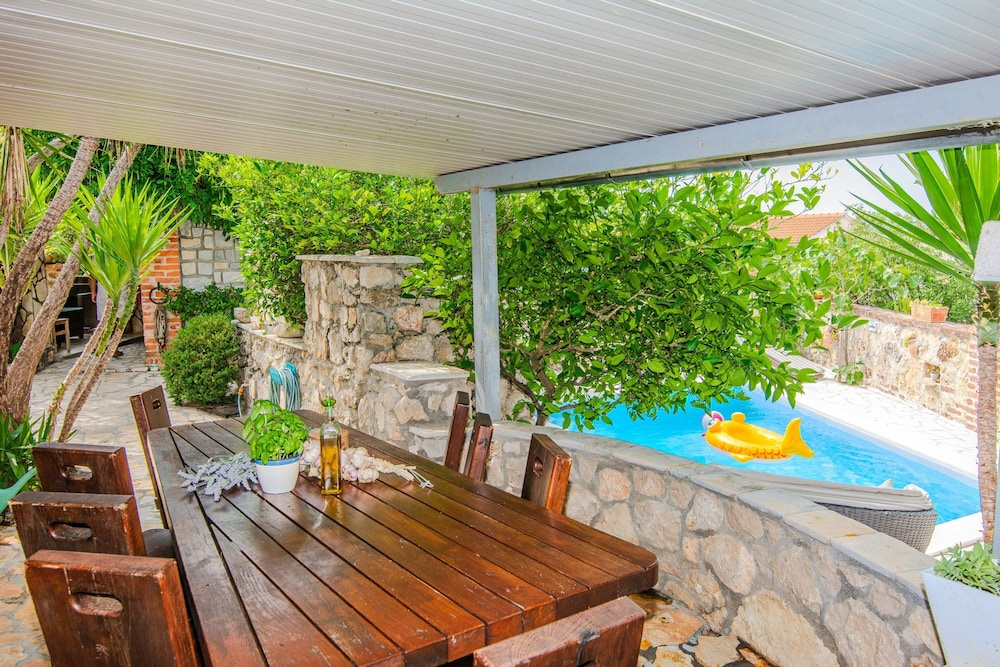 Holiday Home Florendale With Pool