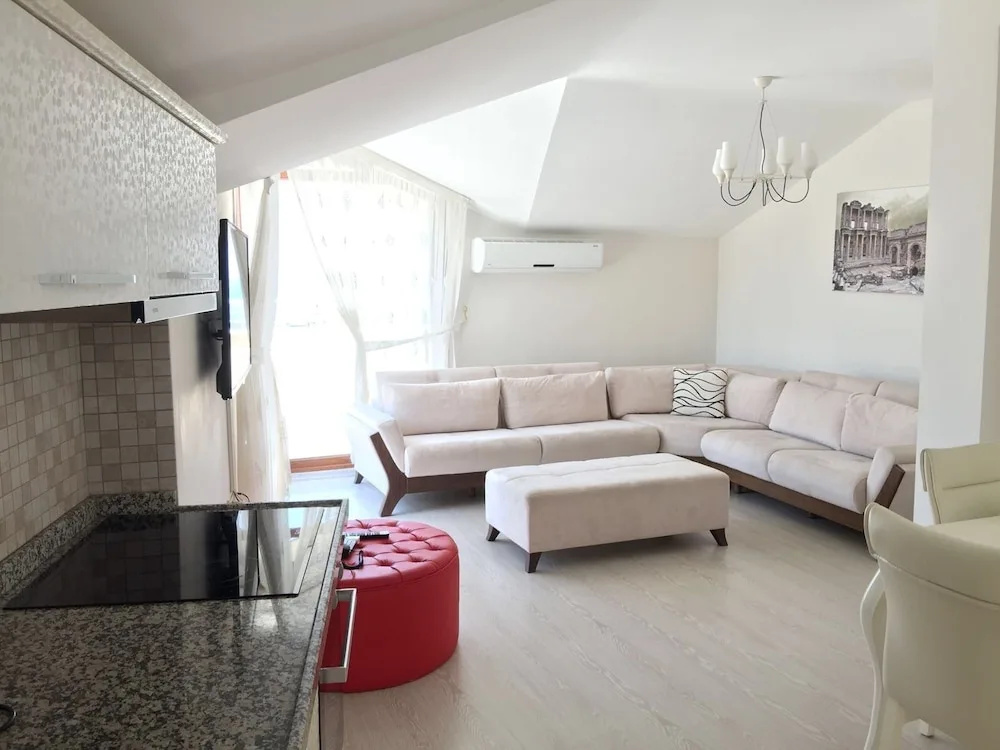 2 Bedrooms Apartment with balcony