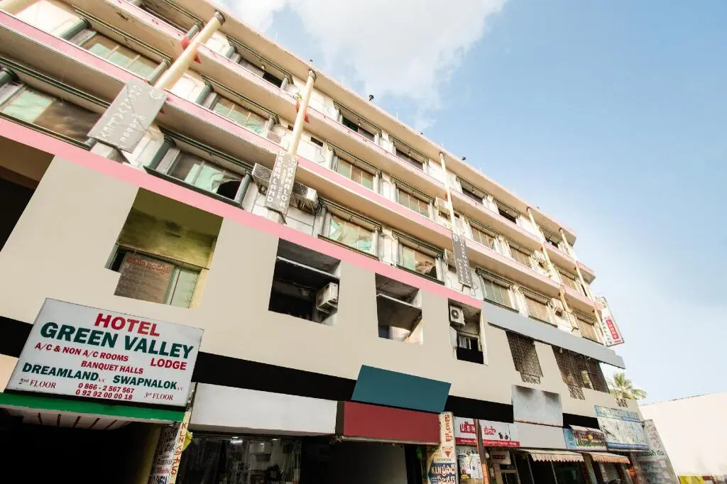 Hotel Green Valley by OYO Rooms