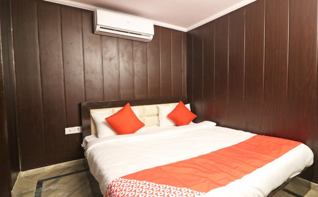 Bedroom