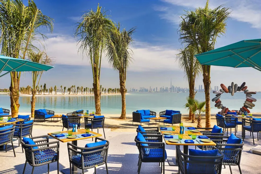 Beach & Waterfront