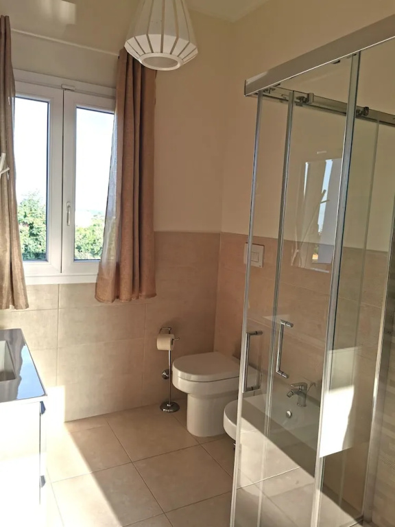 2 Bedrooms Cottage with garden view
