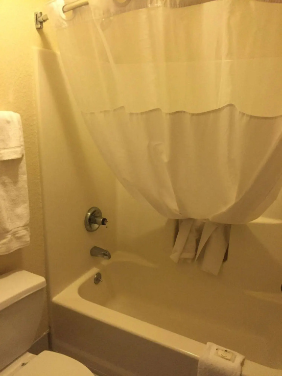 Quality Inn - фото 11