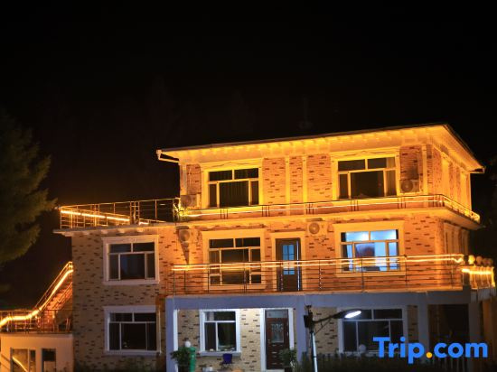 Linshuiju View Homestay (Changbai Mountain Magic World Scenic Area)