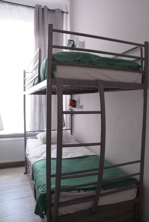 Кровать в общем номере (женский номер) в Hostel Lwowska 11