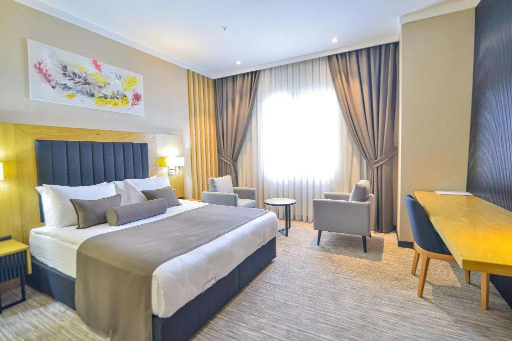 Serenity Comfort Hotel — фото