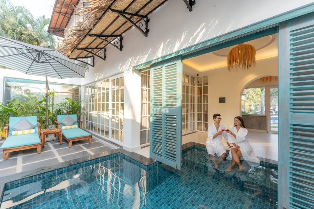 Presidential Double Suite with pool view (full double bed) (bed type is subject to availability)