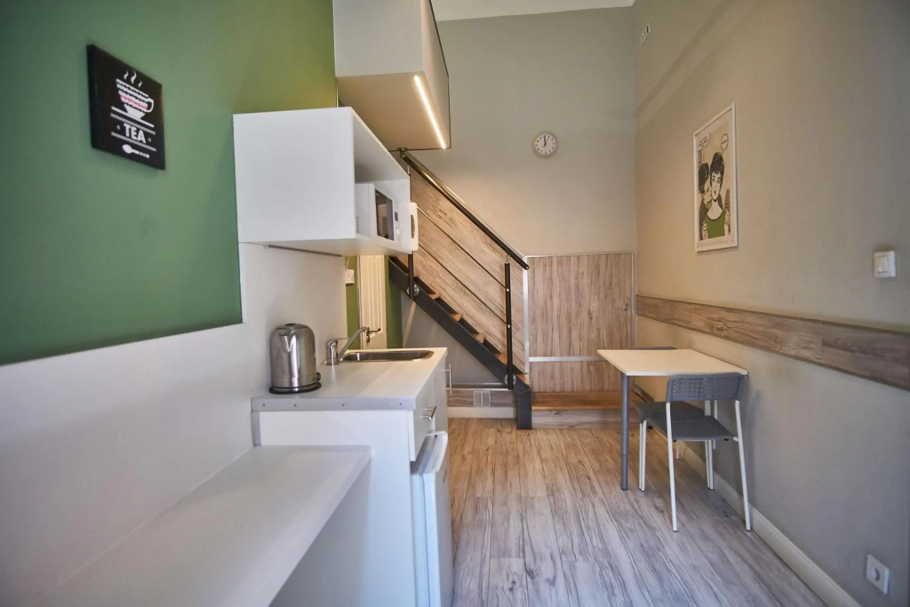 Z40 Apartments - hostAID