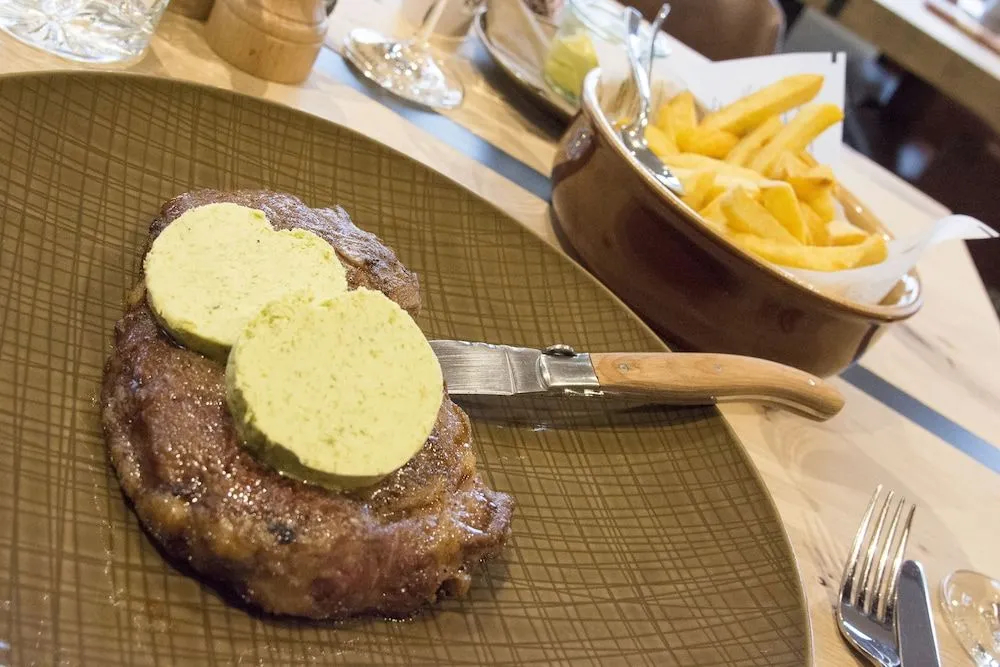 Au Cheval Blanc - фото 11