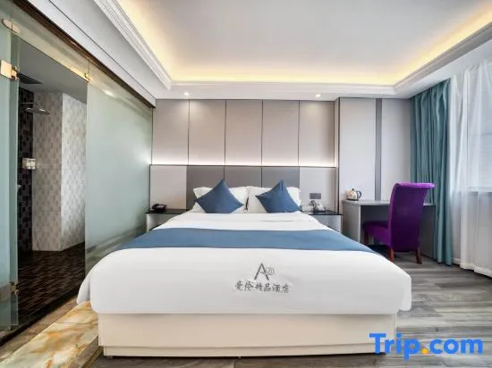 Business Double room (full double bed)