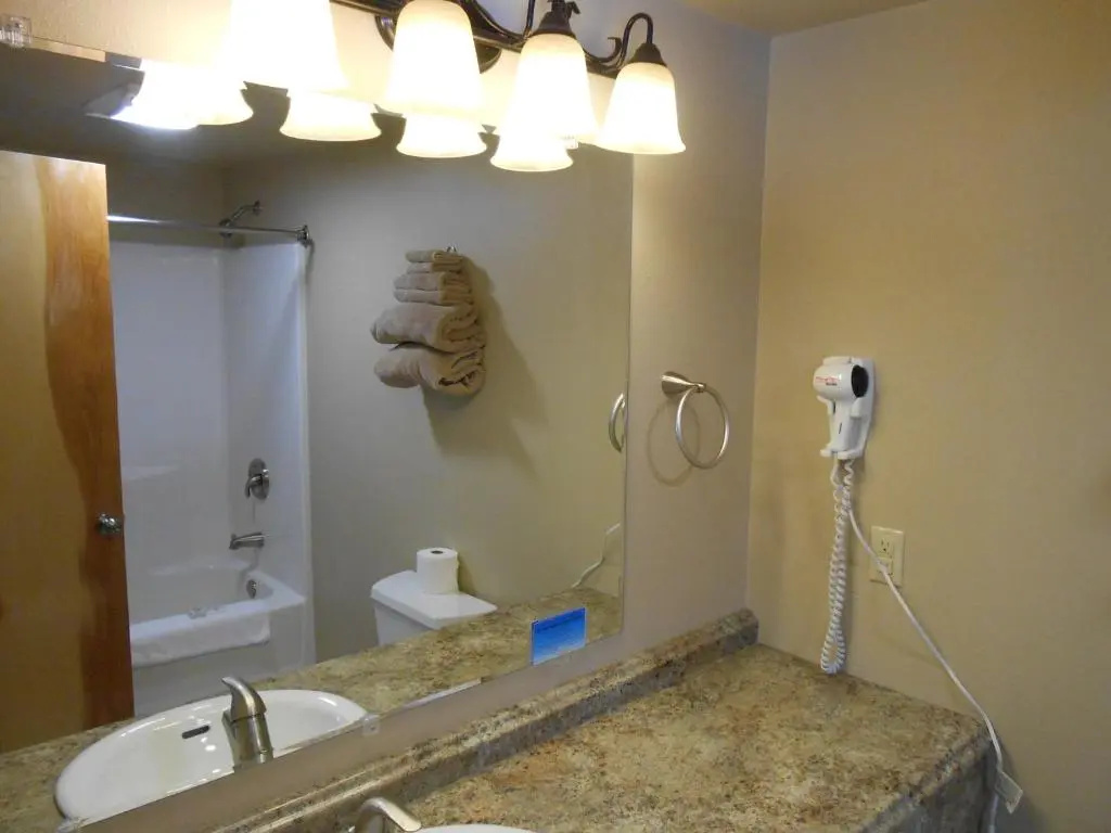 Deluxe Double room with mountain view (full double bed)