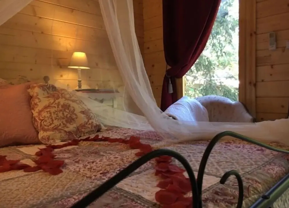 Voir la photo 4 — La Cabane Des Amoureux
