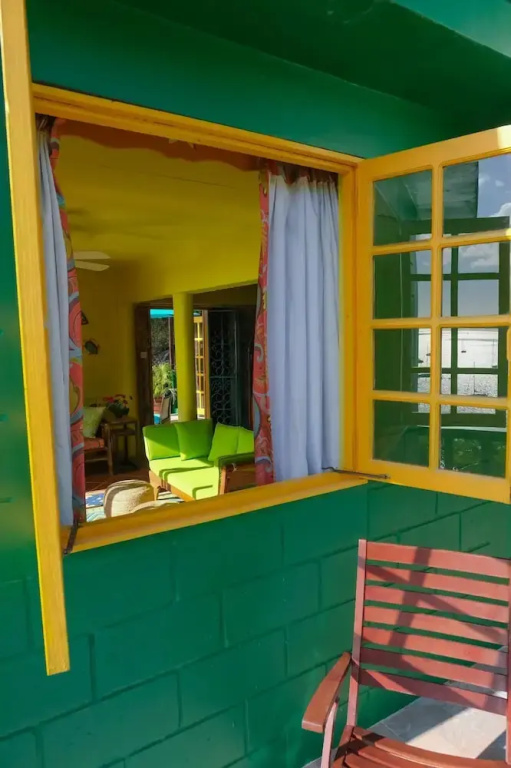 Turtle Point Bequia - 4 B R Villa w Staff — фото 3