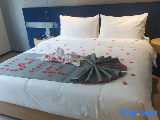 LanOuShangPin Hotel (Longhu Park Store, Yantan District, Zigong City) - фото 6