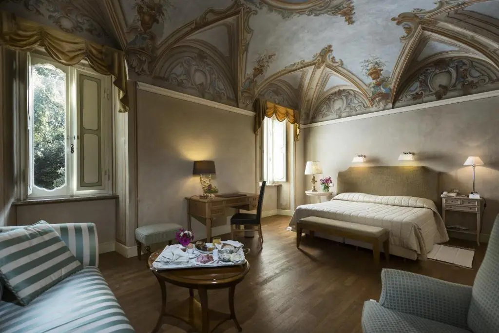 Standard Double room with pool view (full double bed)