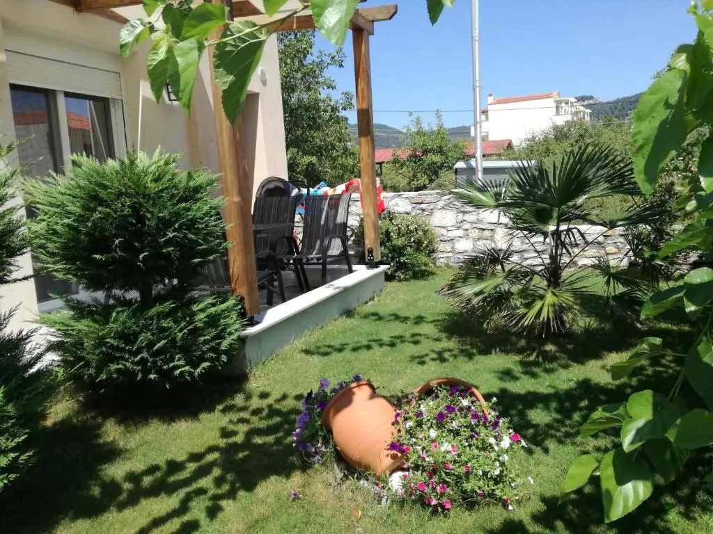 Thalassa Apartments