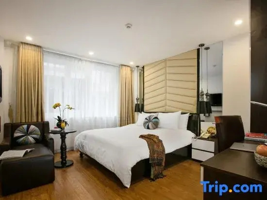 Quadruple Family Suite with city view