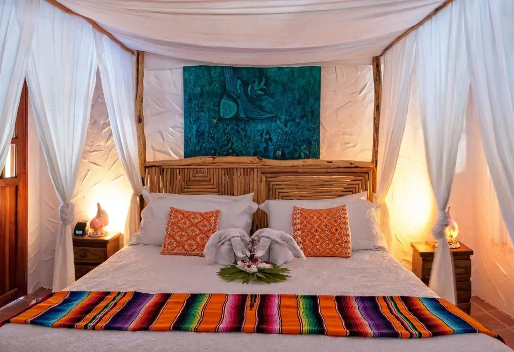 Double Suite with garden view (full double bed)