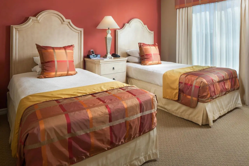 2 Bedrooms Suite