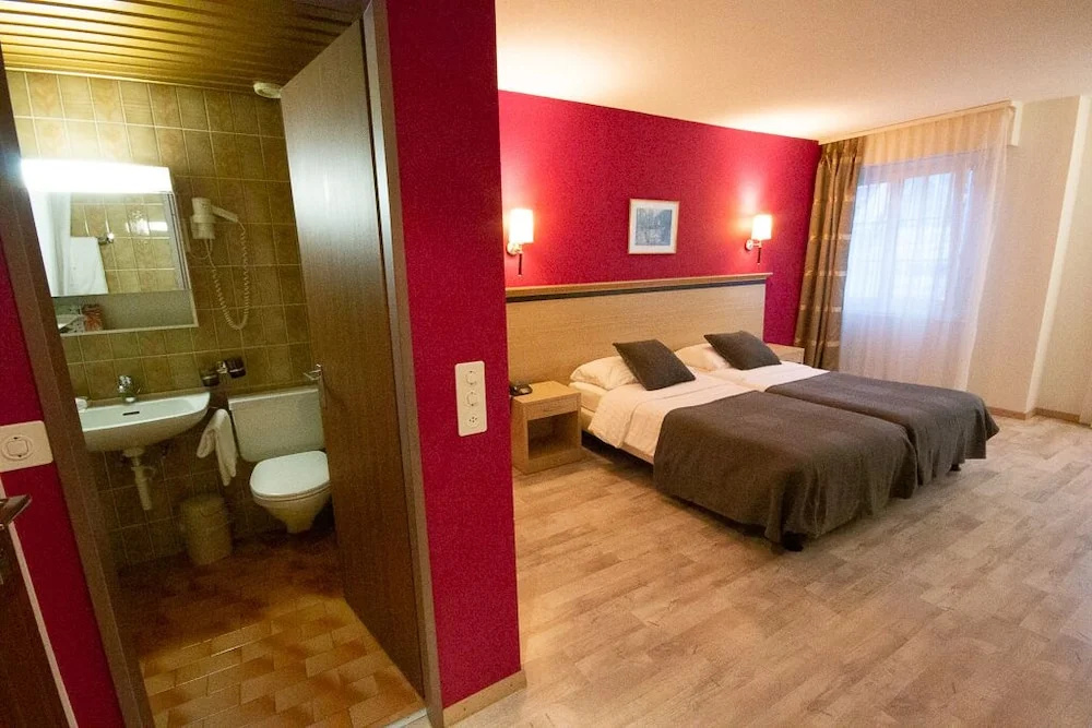 Hotel De La Vieille Tour - Général
