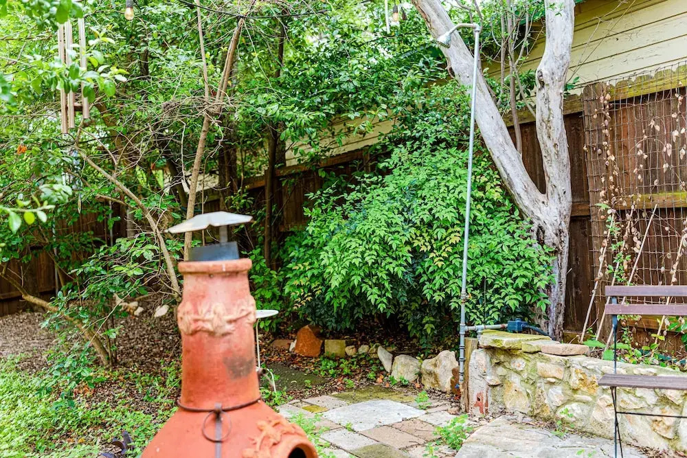 Beautiful Cottage Close to Downtown Austin