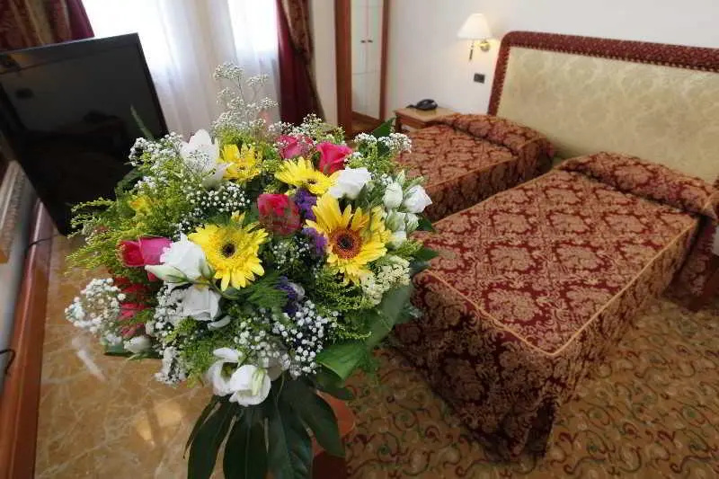 Hotel Colonna - Chambres