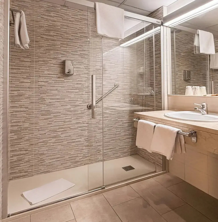 Standard Single room with balcony