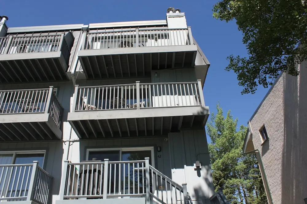 New Listing! Amazing Lake And Mountain Views At This Dillon Condo! 3 Bedroom Condo by RedAwning