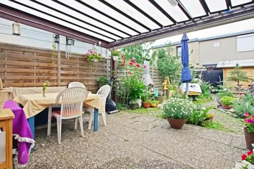 Private Apartment Relax Lincoln (4532)