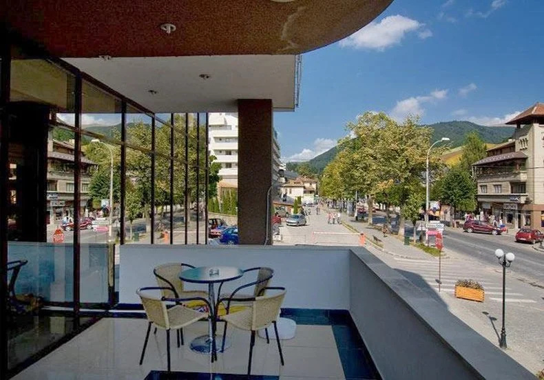 Balcony & Terrace