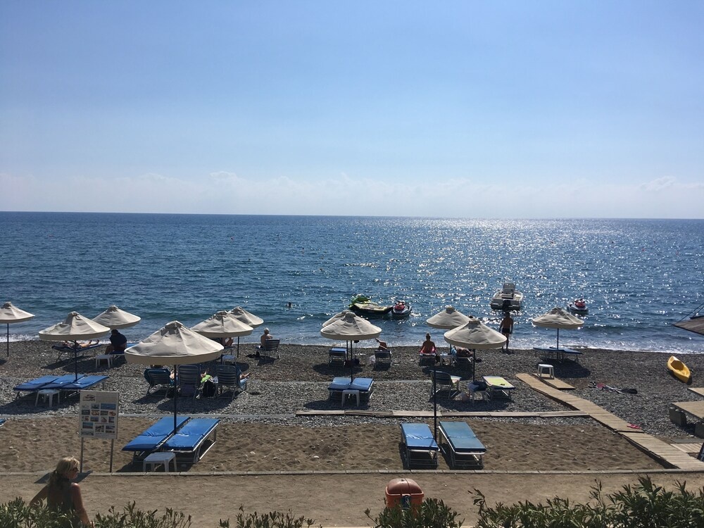 Beach & Waterfront
