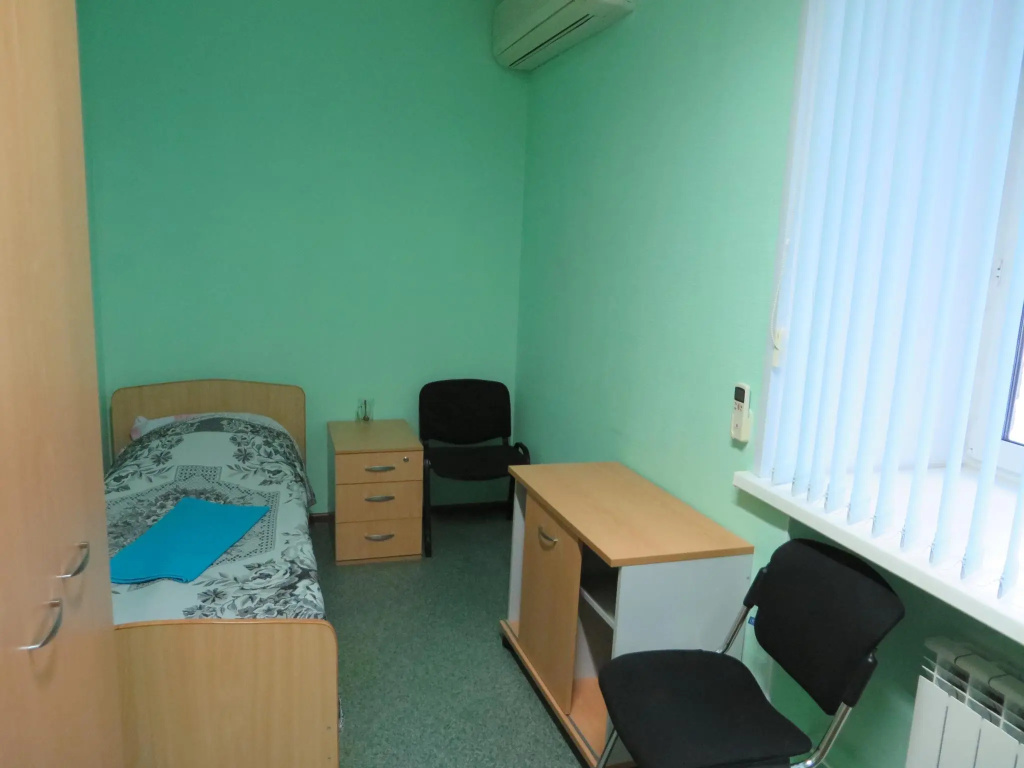 Economy room
