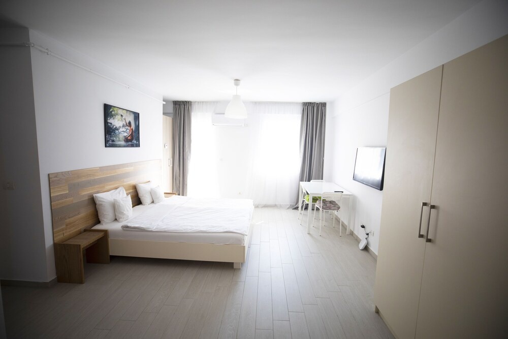1Hotels — 2