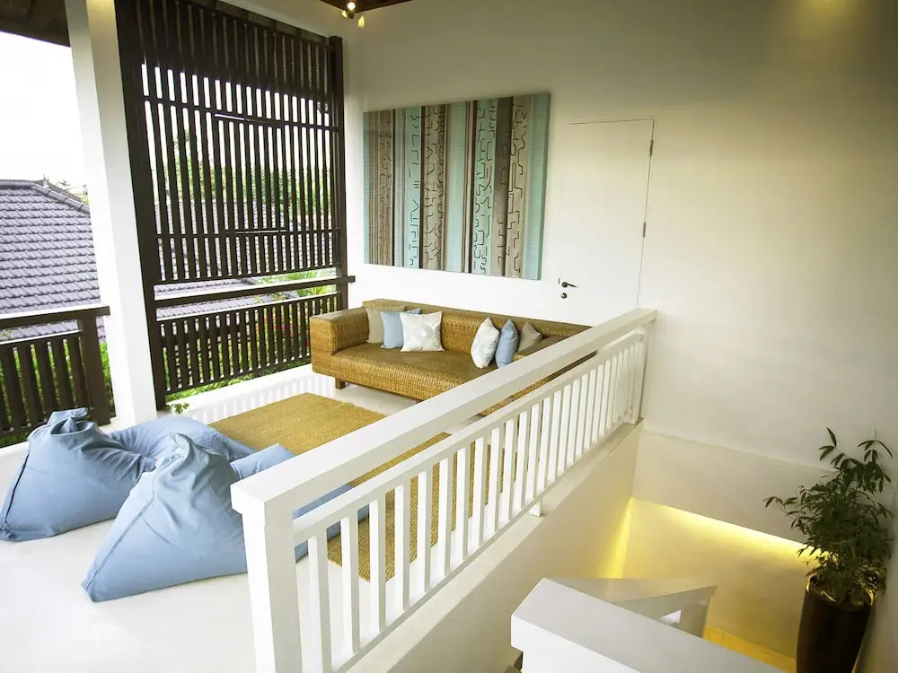 Balcony & Terrace