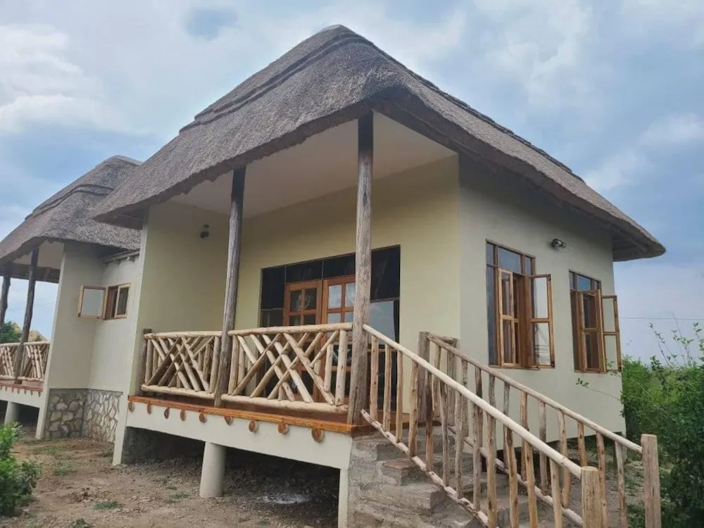 Tabingi Safari Lodge