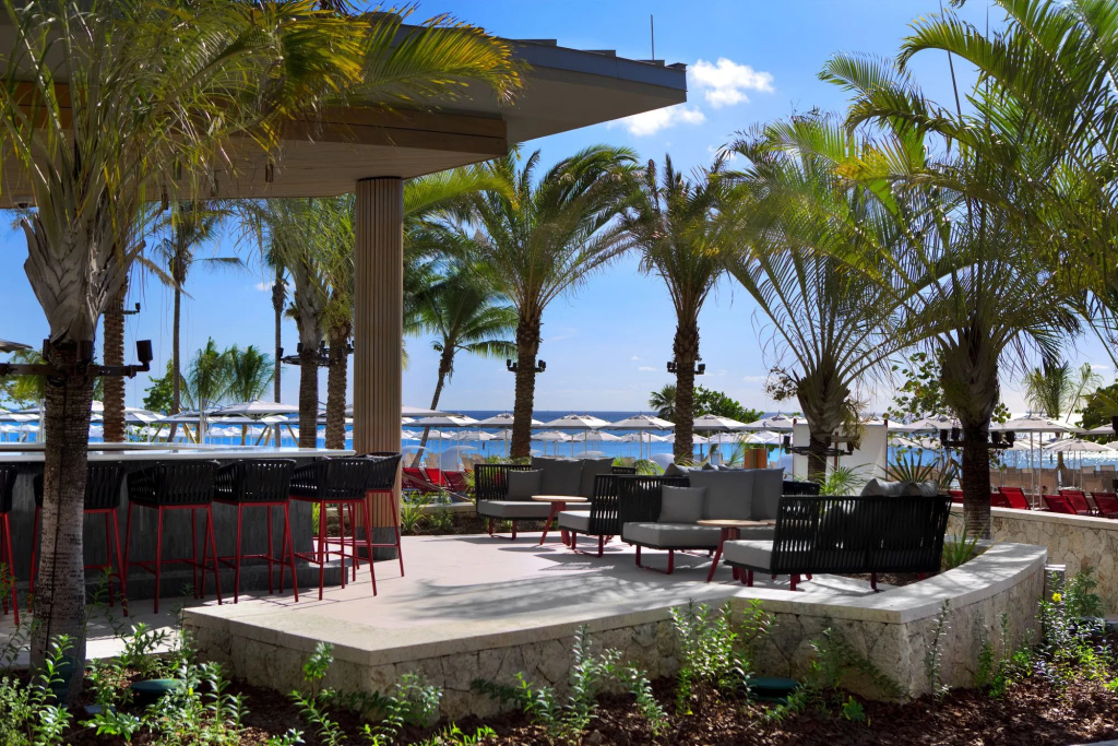Beach & Waterfront